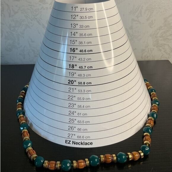 Vintage Freirich Beaded Necklace Gold Tone & Green Beads - Picture 5 of 5